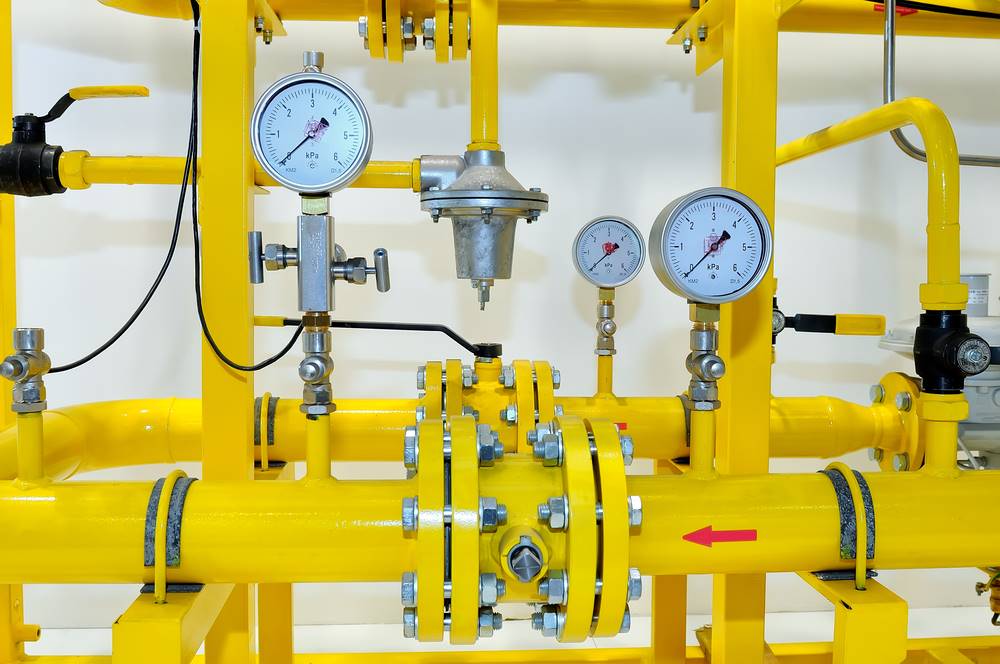 Pressure meters on natural gas pipeline for new gas service