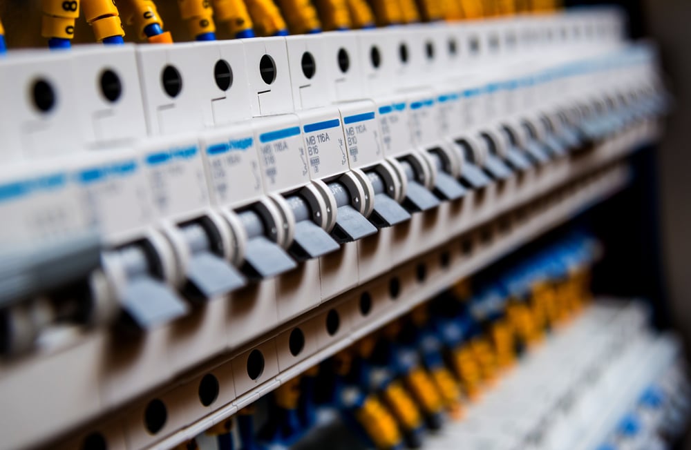 How Electrical Engineers Select Circuit Breakers and Other Protection Devices